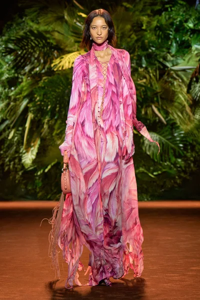Look 7